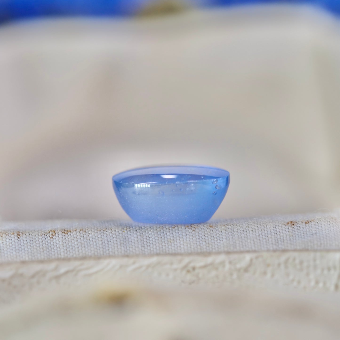 スターサファイア 1.53ct カボションカット 7.1mm×5.4mm×3.3mm【MJ2935】