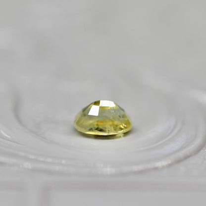 モンタナサファイア 0.26ct オーバルカット 3.8mm×2.7mm×1.9mm  【MJ2633】