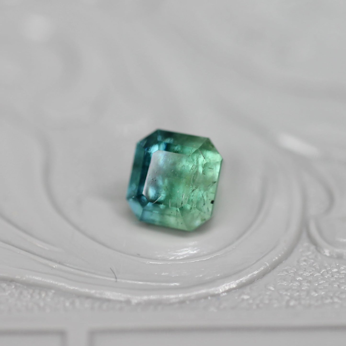 エメラルドカット バイカラートルマリン 0.88ct 4.6mm×4.3mm-4.0mm 【MJ2519】