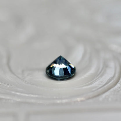 モンタナサファイア 0.25ct ラウンドカット 3.8mm×3.8mm×2.5mm アメリカ・モンタナ州産 紫陽花【MJ2598】