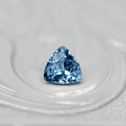 タトゥーアクアマリン 0.26ct トリリアントカット 4.6mm×4.6mm×2.9mm【MJ2671】