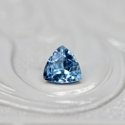 タトゥーアクアマリン 0.26ct トリリアントカット 4.6mm×4.6mm×2.9mm【MJ2671】