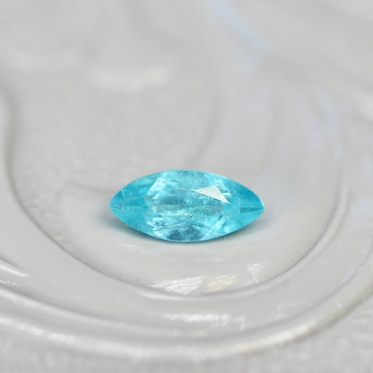 パライバトルマリン 0.160ct ブラジル産 マーキスカット 5.3mm×2.5mm×1.9mm【MJ2720】