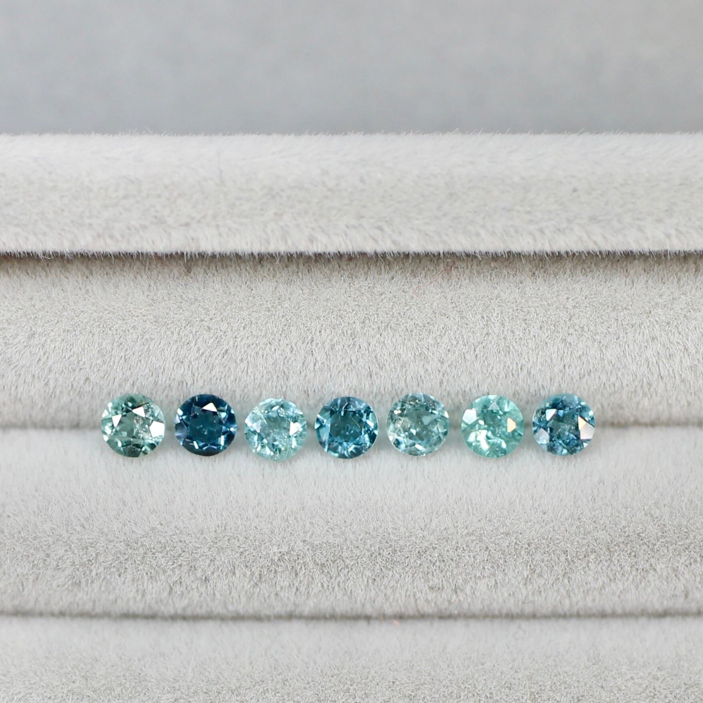 ブルートルマリン 7ピースセット 計0.75ct 2.9mm 【MJ2591】