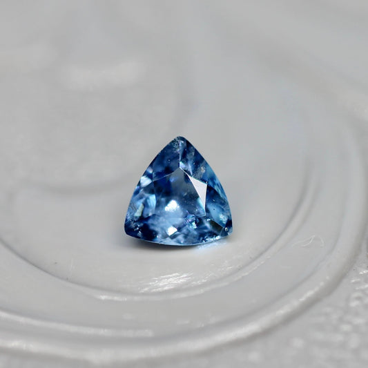 タトゥーアクアマリン 0.15ct トリリアントカット 3.6mm×3.6mm×2.4mm【MJ2672】