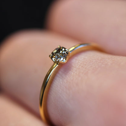 ブラウンダイヤモンド 0.135ct K10YG ラディアントカット 4本爪(立て爪)×プレーン(1mm)アーム【MJ2838】