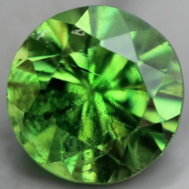 デマントイドガーネット 0.38ct 4.2mm 【MJ2409】