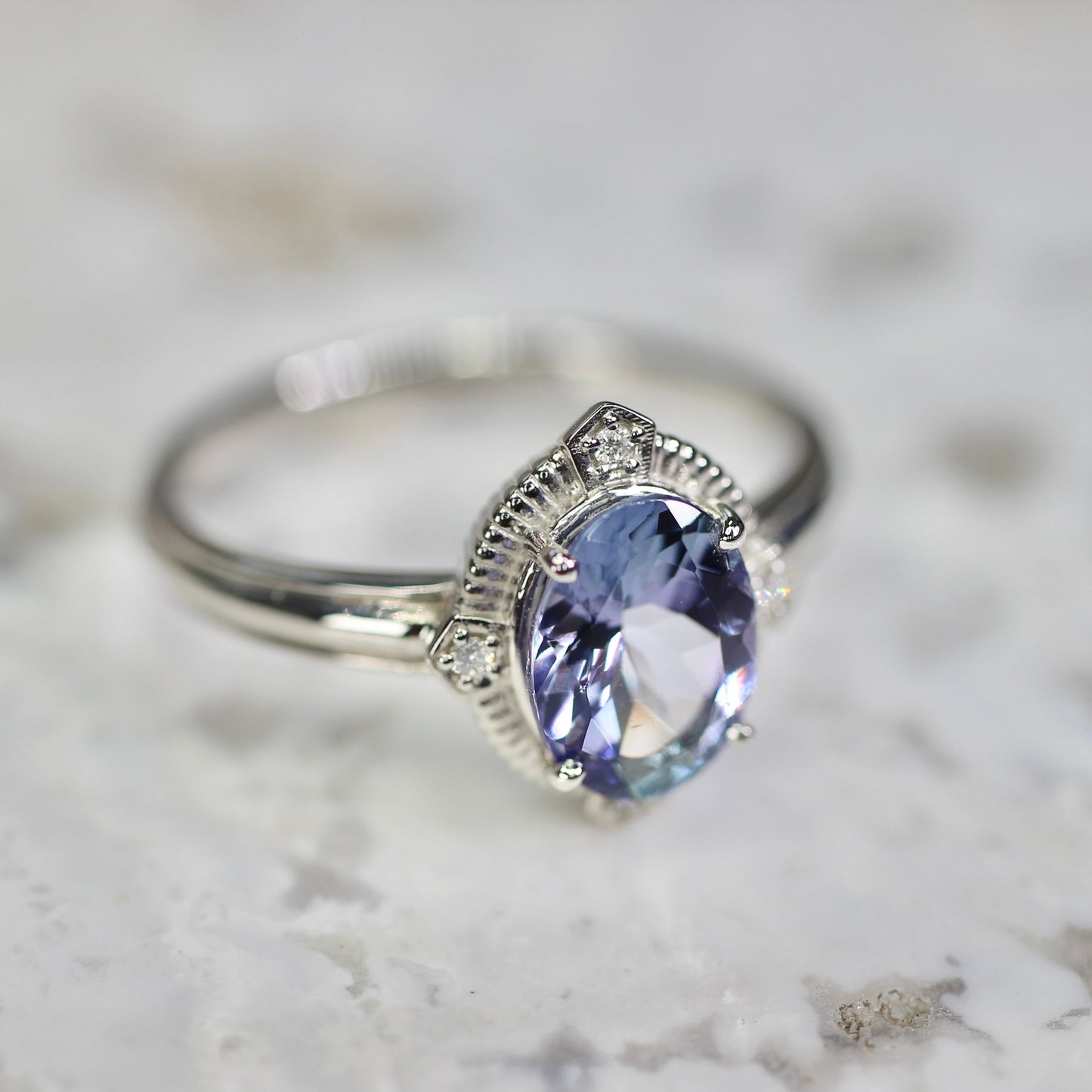 バイカラータンザナイト 1.22ct ダイヤモンド0.02ct Pt900 プラチナ トゥルース×グルーヴアーム