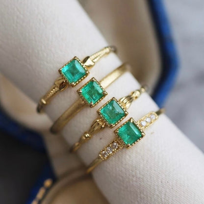 エメラルド 0.13ct スクエアカット 3.0mm×3.0mm×2.2mm【MJ2674】