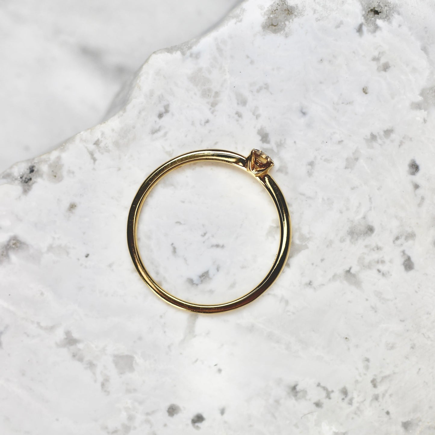 ブラウンダイヤモンド 0.135ct K10YG ラディアントカット 4本爪(立て爪)×プレーン(1mm)アーム【MJ2838】