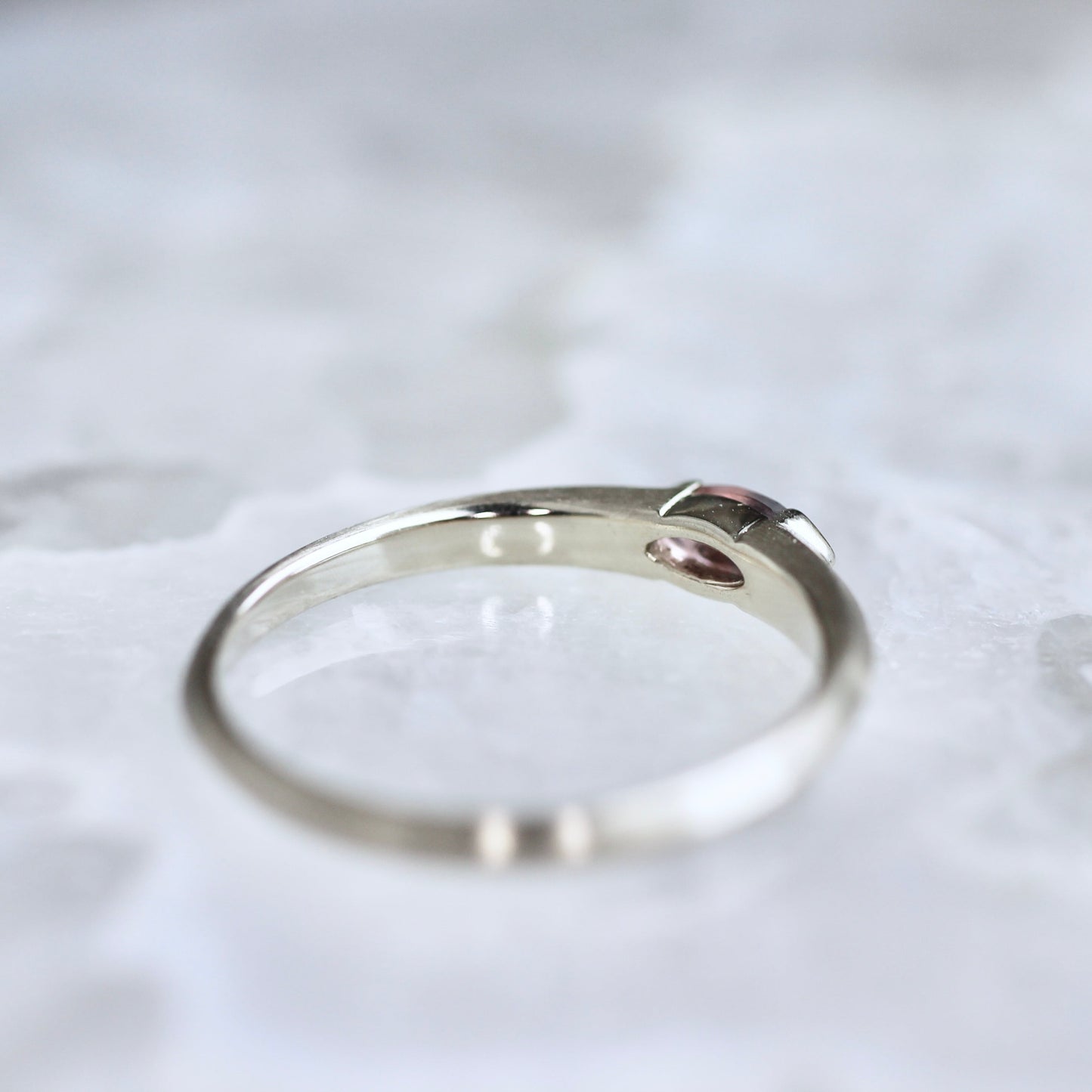 バイカラートルマリン 0.22ct マーキスカット K10WG リング 【MJ2456】