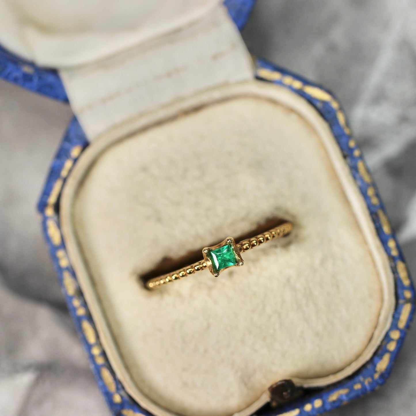 プリンセスカット エメラルド 2.5mm×2.5mm【MJ2555】