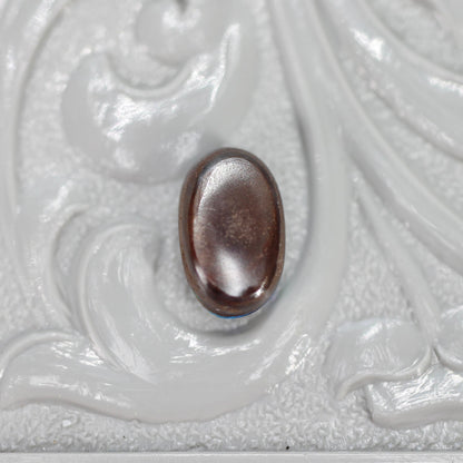 ブラックオパール 0.70ct オーバルカボションカット 7.0mm×4.5mm×2.8mm【MJ2649】