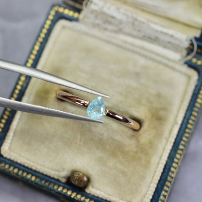 パライバトルマリン モザンビーク産 0.22ct ペアシェイプ 4.8mm×3.6mm×2.3mm【MJ2742】