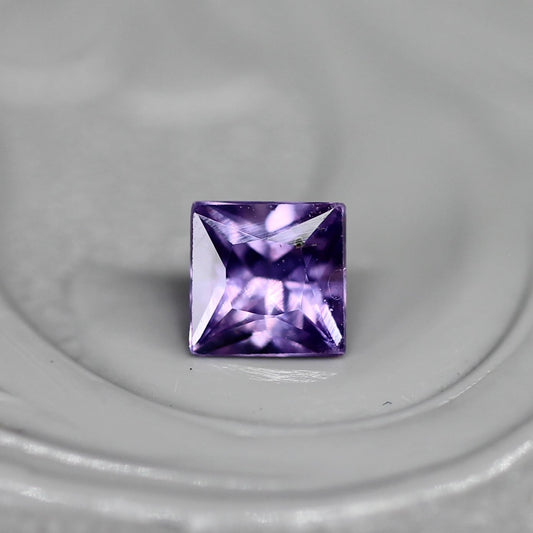 サファイア 0.22ct スクエアカット 3.3mm×3.3mm×2.4mm【MJ2688】