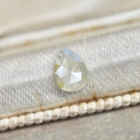 ペアシェイプカット ナチュラルダイヤモンド 0.19ct 4.9mm×3.4mm-0.6mm 【MJ2485】