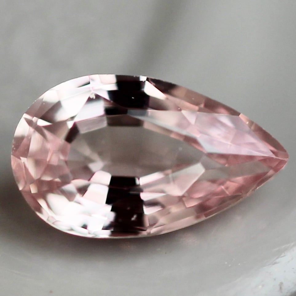 パパラチアサファイア 0.250ct 3mm×5mm ペアシェイプカット ソーティング付き【MJ2431】