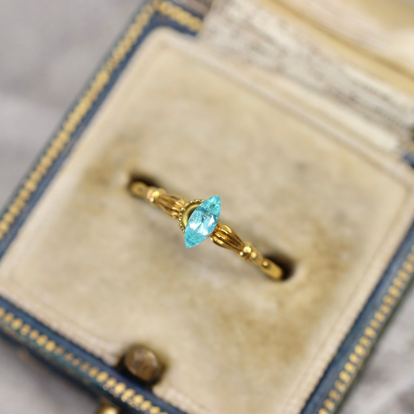 パライバトルマリン 0.180ct ブラジル産 マーキスカット 5.8mm×2.6mm×1.8mm【MJ2718】