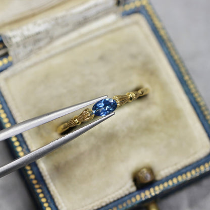 モンタナサファイア 0.29ct オーバルカット  4.9mm×3.0mm×2.1mm【MJ2730】