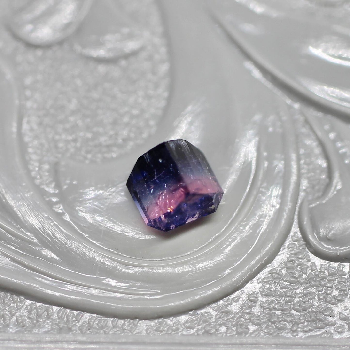 エメラルドカット バイカラートルマリン 0.42ct 3.7mm×3.4mm-3.0mm 【MJ2515】