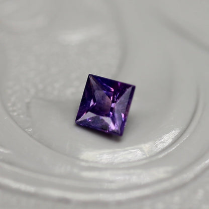 サファイア 0.19ct スクエアカット 3.1mm×3.1mm×2.2mm【MJ2691】