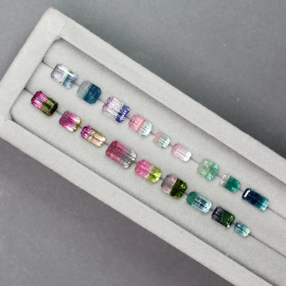 バイカラートルマリン 0.44ct エメラルドカット 5.3mm×3.5mm×2.9mm【MJ2670】