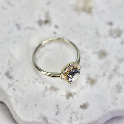 グレイッシュブルートルマリン 1.23ct ダイヤモンド 0.02ct K10WG コンケーブカット トゥルース×グルーヴアーム