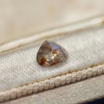 マロンカット ナチュラルダイヤモンド 0.44ct 4.8mm×5.6mm-1.3mm 【MJ2486】