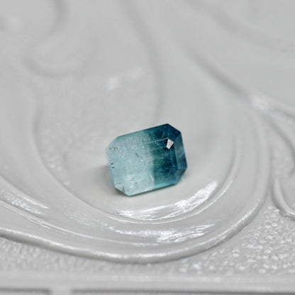 エメラルドカット バイカラートルマリン 0.40ct 4.1mm×3.1mm-2.6mm 【MJ2516】