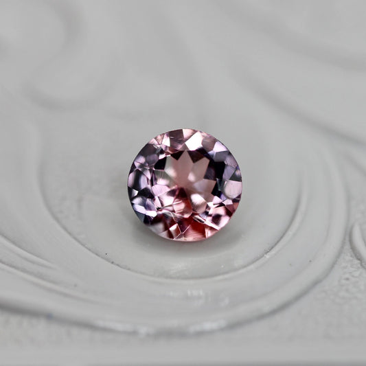 バイカラートルマリン 0.53ct ラウンドカット 5.0mm×5.0mm×3.1mm【MJ3042】