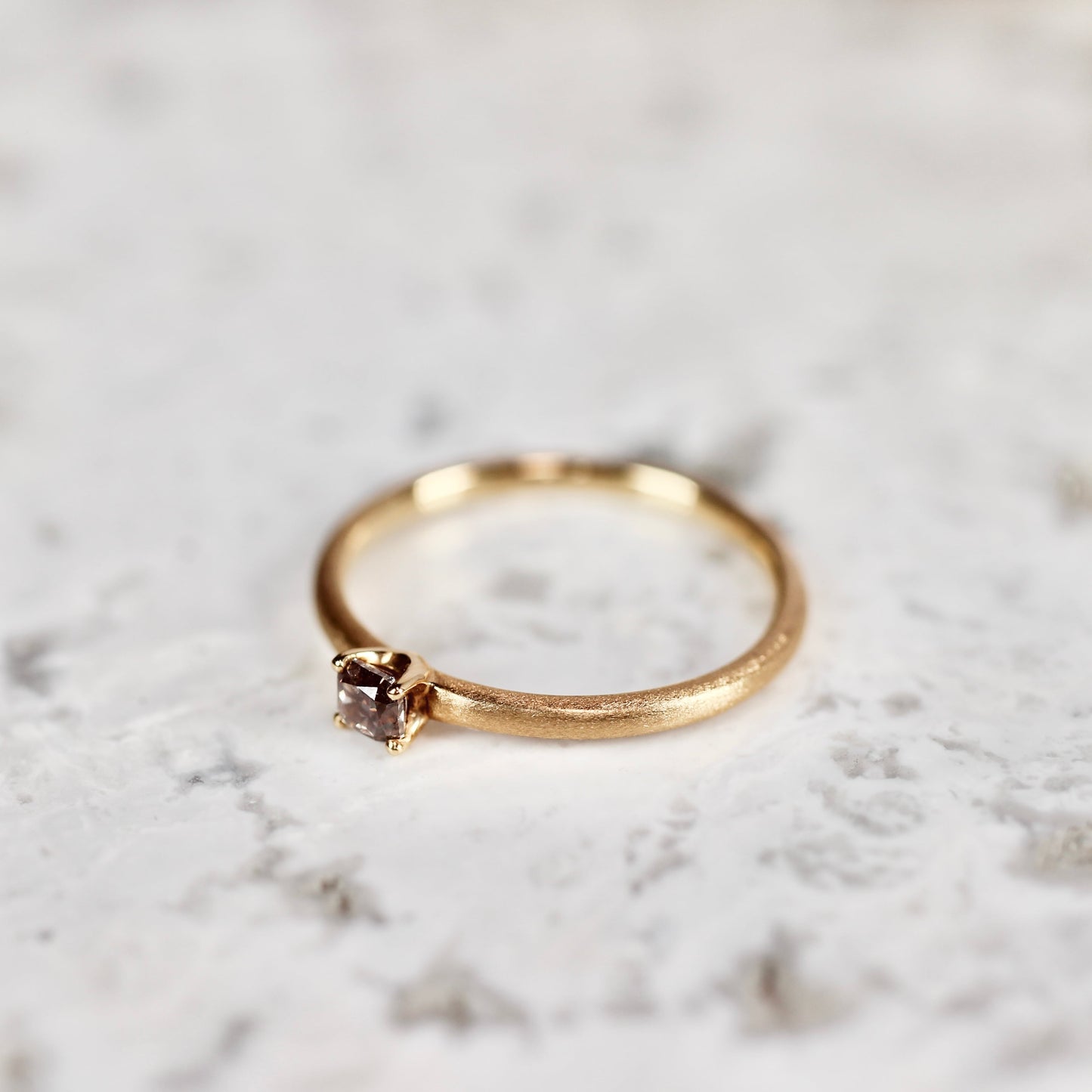 ピンクブラウンダイヤモンド 0.17ct K18PG クッションカット ４本爪(立て爪)×プレーンアーム(マット)
【MJ2836】