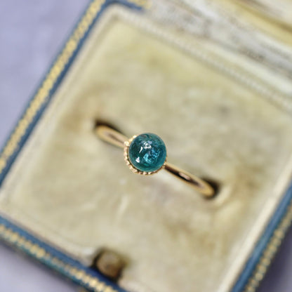 グランディディエライト 0.58ct カボションカット  4.9mm×4.9mm×2.8mm【MJ2738】