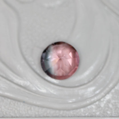 バイカラートルマリン 0.53ct ラウンドカット 5.0mm×5.0mm×3.1mm【MJ3042】