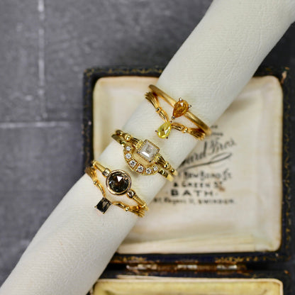 ソルトアンドペッパーダイヤモンド 0.6ct K10YG ラウンドローズカット フクリン(透かし)×ヘリンボーンアーム【MJ2842】