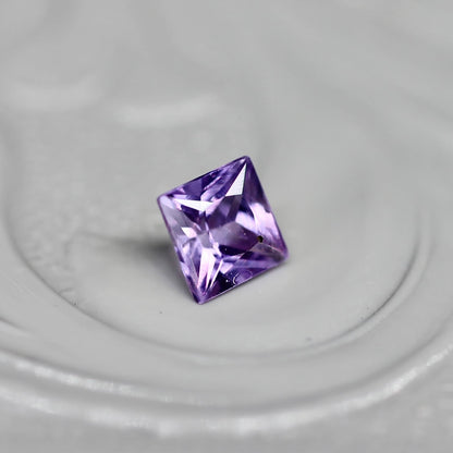 サファイア 0.22ct スクエアカット 3.3mm×3.3mm×2.4mm【MJ2688】