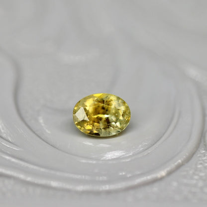 モンタナサファイア 0.26ct オーバルカット 3.8mm×2.7mm×1.9mm  【MJ2633】