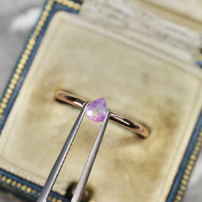 ペアシェイプカット シルキーパープルピンク バイカラーサファイア　0.31ct  4.3mm×3.4mm×1.8mm 【MJ2520】