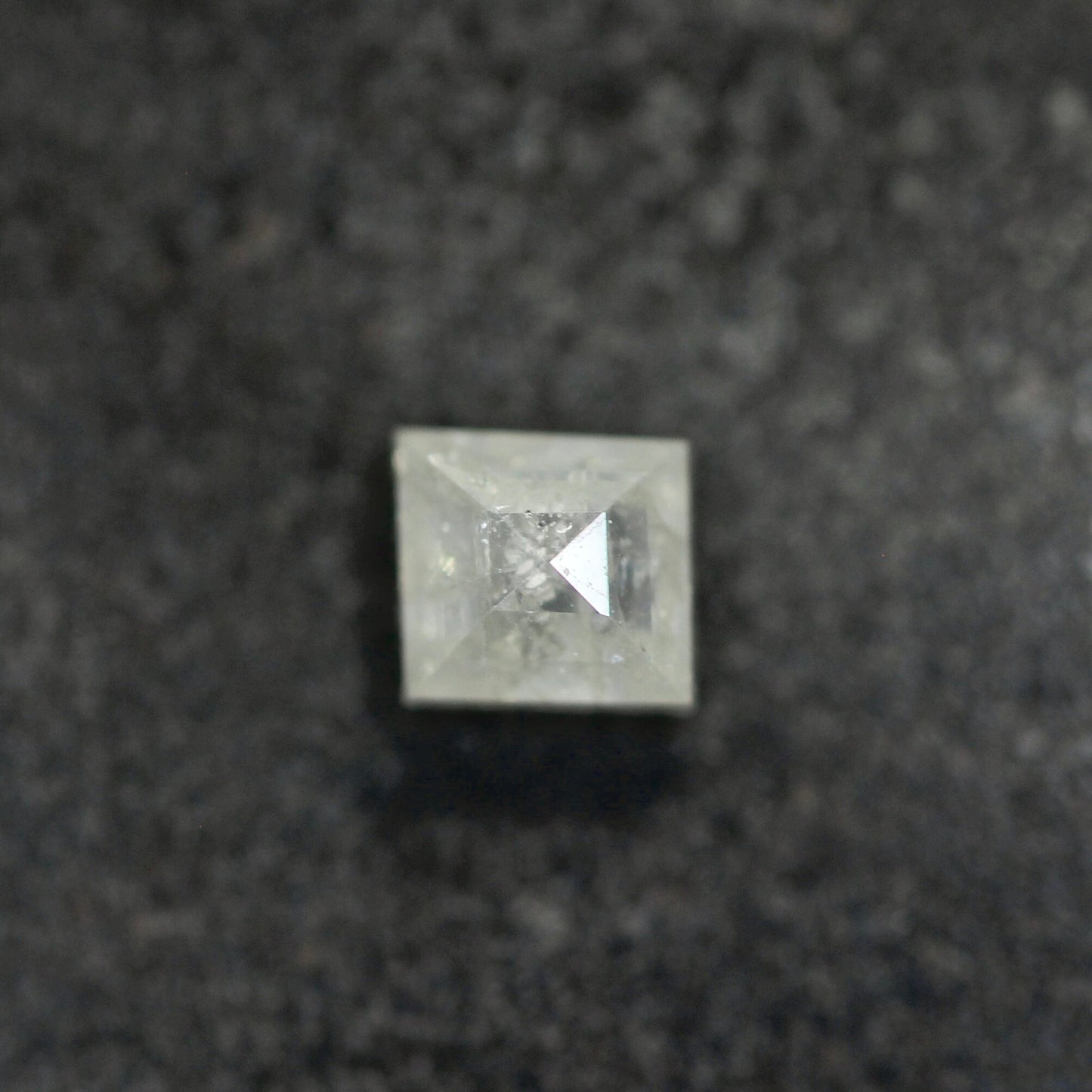 ダイヤモンド 0.250ct スクエアカット 3.2mm×3.0mm×2.5mm【MJ2610】18