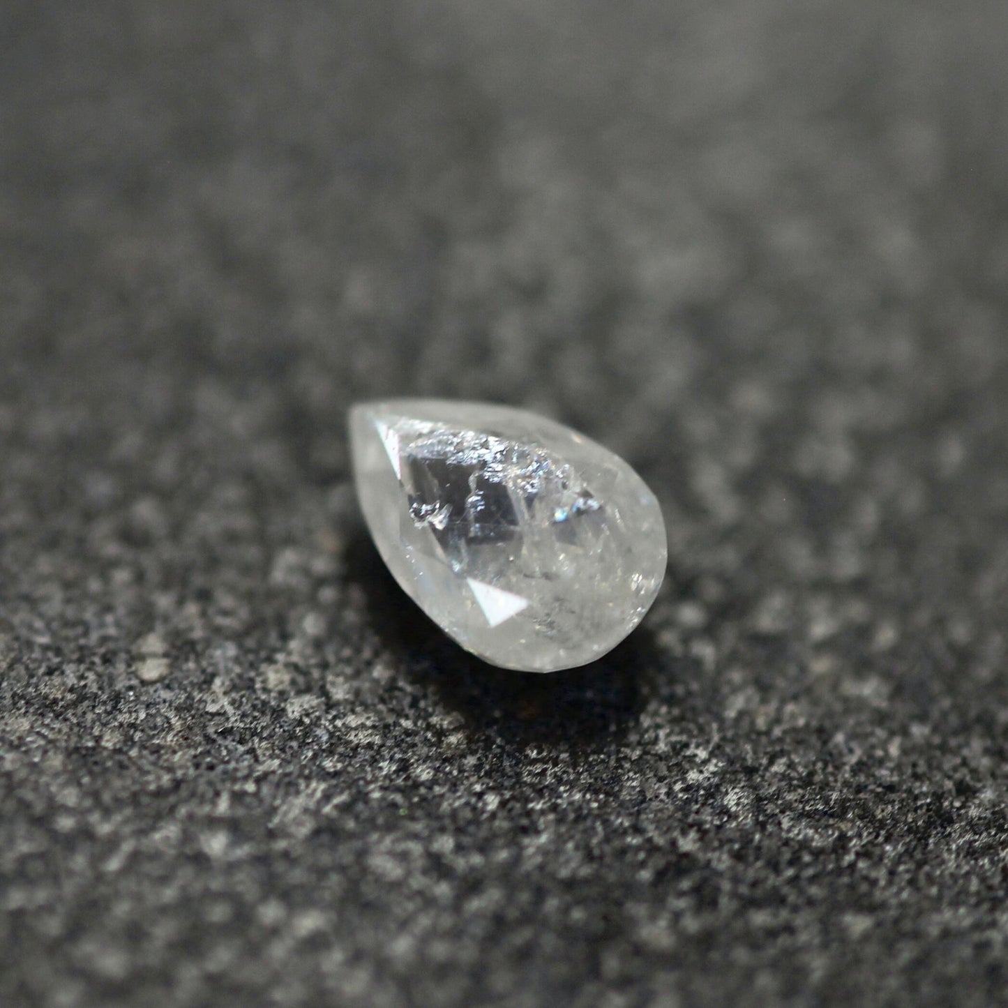 ダイヤモンド 0.095ct ペアシェイプカット 3.5mm×2.4mm×1.6mm【MJ2610】12