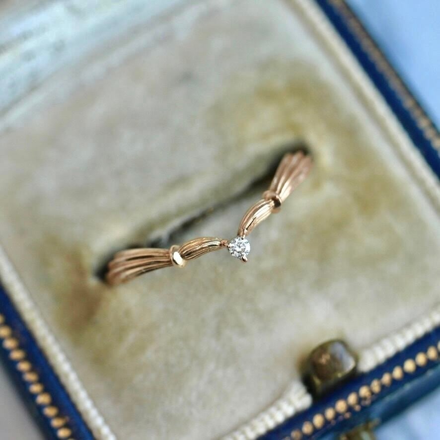 アンティークVリング ダイヤモンド0.02ct VSクラス 【MJ2503】