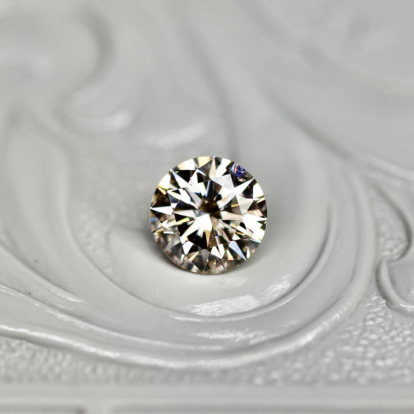 シャンパンブラウンダイヤモンド 0.511ct  VS-2 Very Good ラウンドブリリアントカット 【MJ2679】