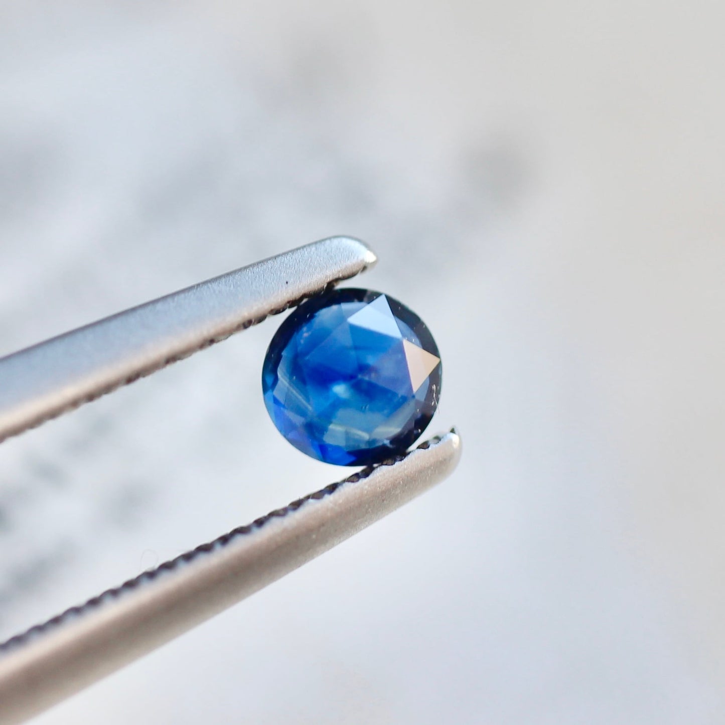 サファイア 0.245ct 3.8mm ローズカット 【MJ2460】