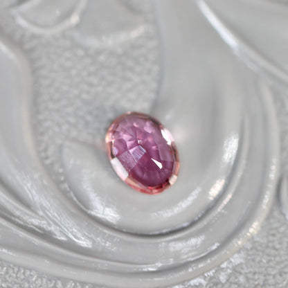 オーバルカット パパラチアサファイア 0.385ct  4.5mm×3.2mm×2.0mm ソーティング付き【MJ2580】