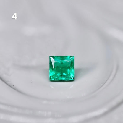 プリンセスカット エメラルド 2.5mm×2.5mm【MJ2555】