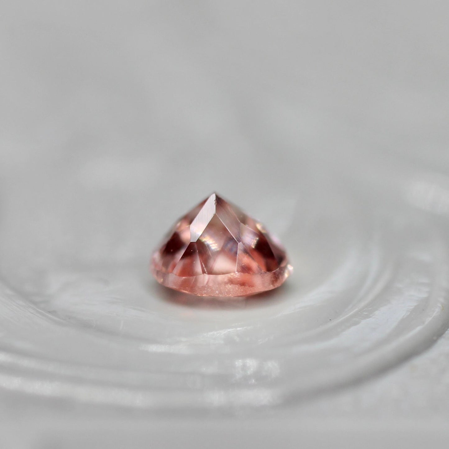 ラブラドライト 0.23ct マロンカット 4.2mm×4.1mm×2.9mm【MJ2567】