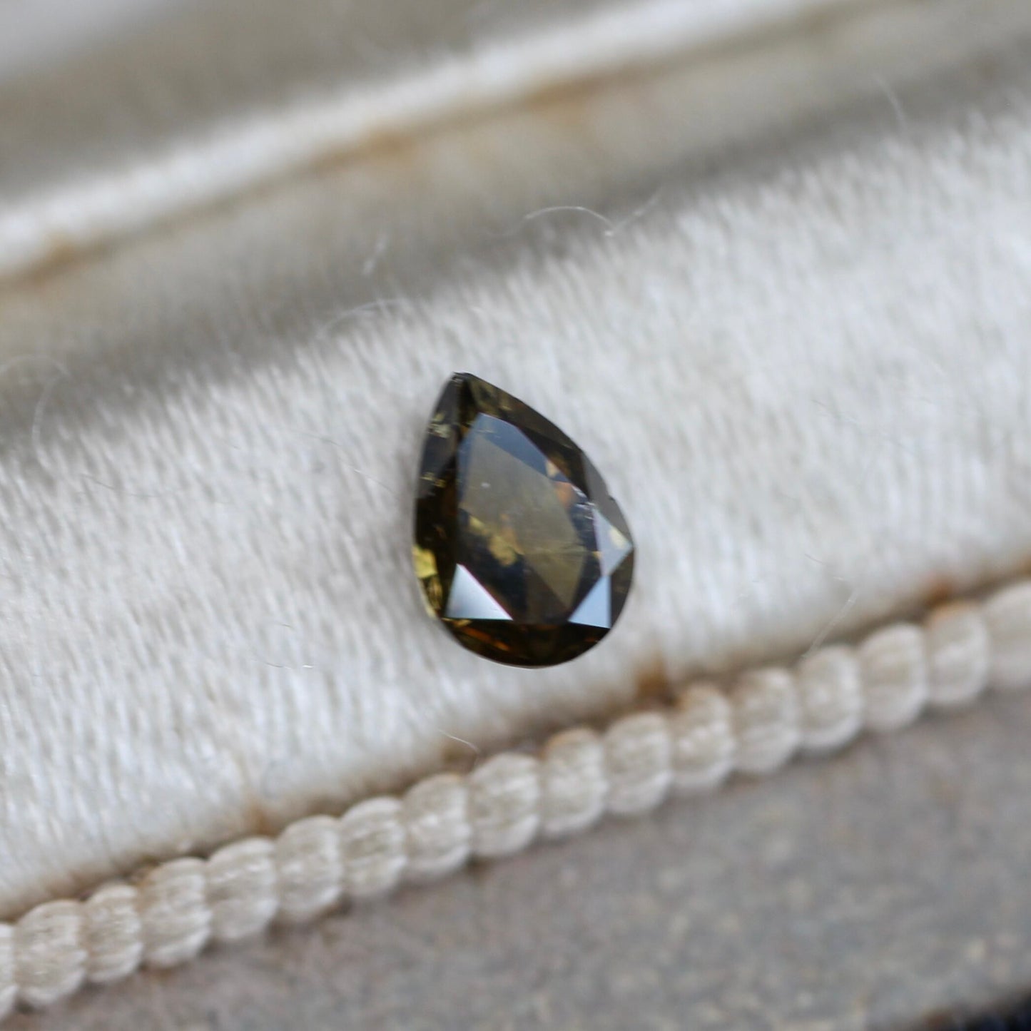 ペアシェイプカット ナチュラルダイヤモンド 0.180ct 4.6mm×3.1mm-1.5mm 【MJ2480】