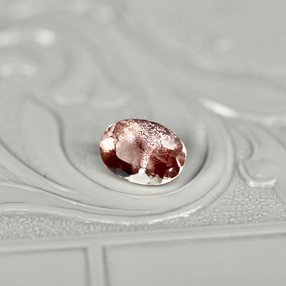 オーバルカット ラブラドライト 0.78ct 6.5mm×4.7mm-3.7mm 【MJ2511】