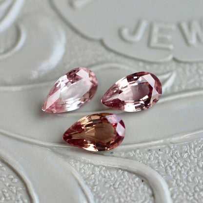 パパラチアサファイア 0.250ct 3mm×5mm ペアシェイプカット ソーティング付き【MJ2431】