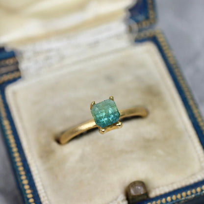 エメラルドカット バイカラートルマリン 0.88ct 4.6mm×4.3mm-4.0mm 【MJ2519】