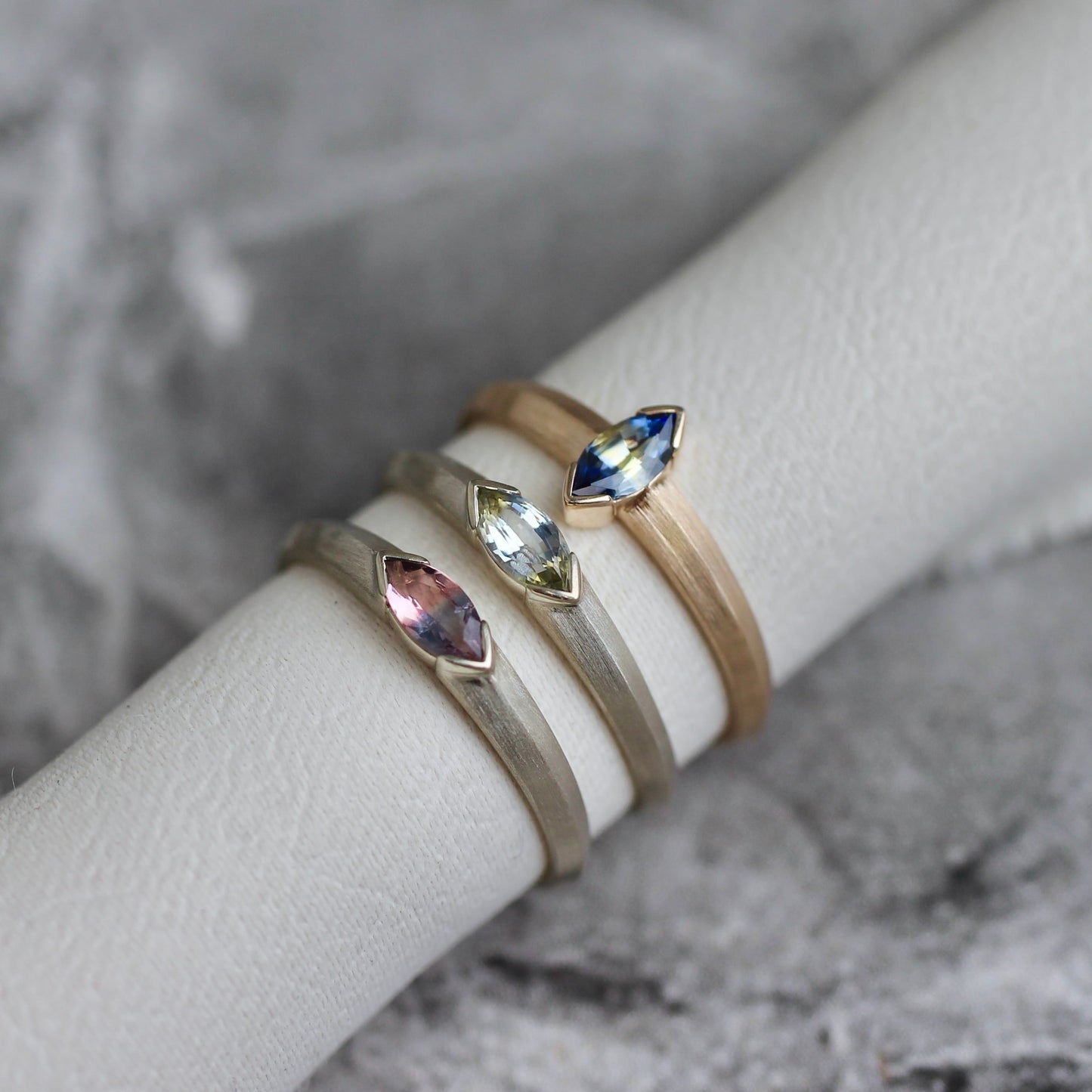 バイカラートルマリン 0.22ct マーキスカット K10WG リング 【MJ2456】